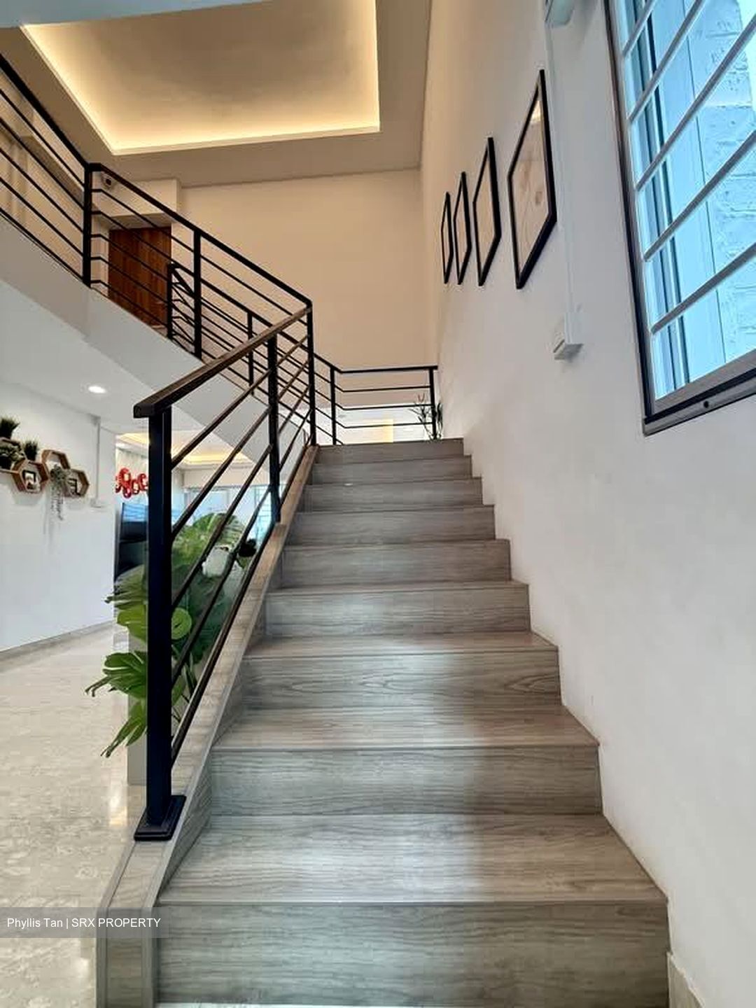 Blk 712 Hougang Avenue 2 (Hougang), HDB Executive #583442971